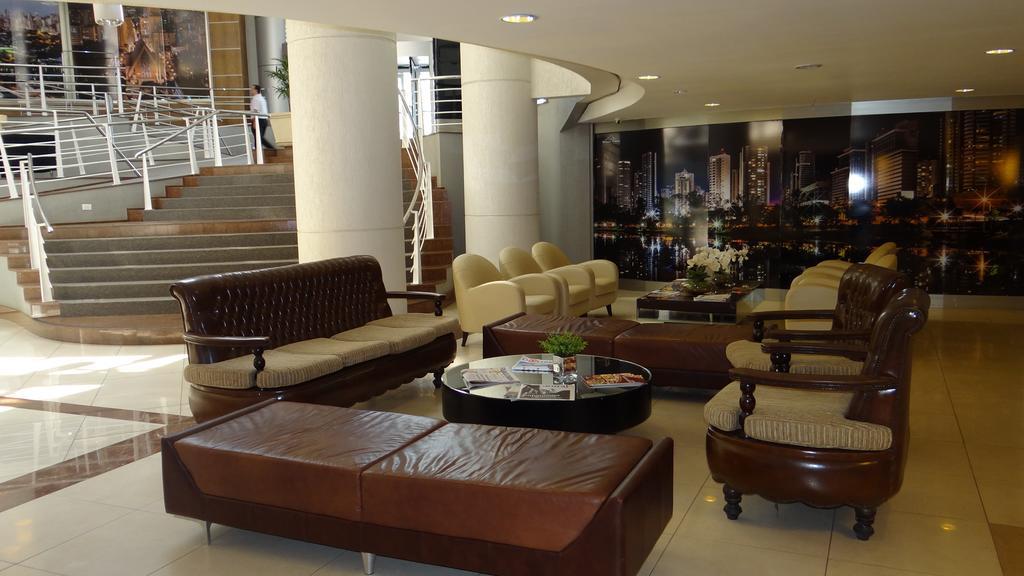 Hotel Boulevard ロンドリーナ エクステリア 写真